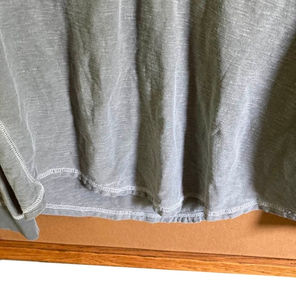 Calvin Klein Medium Long Sleeve Tee - Picture 6 of 8